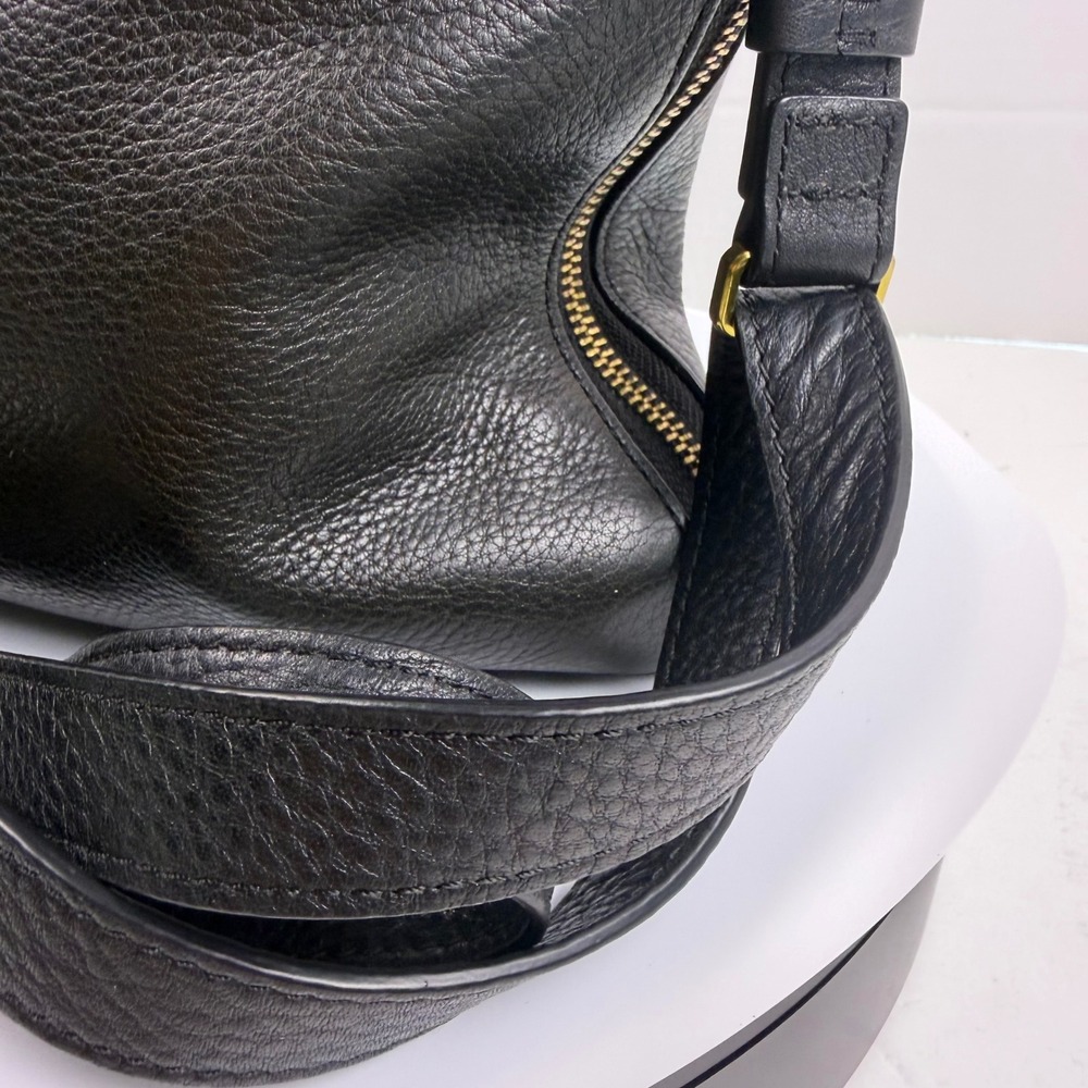 Fossil Black Pebbled Leather Crossbody Bag Expandable Brass Key Charm Messenger - Picture 4 of 14